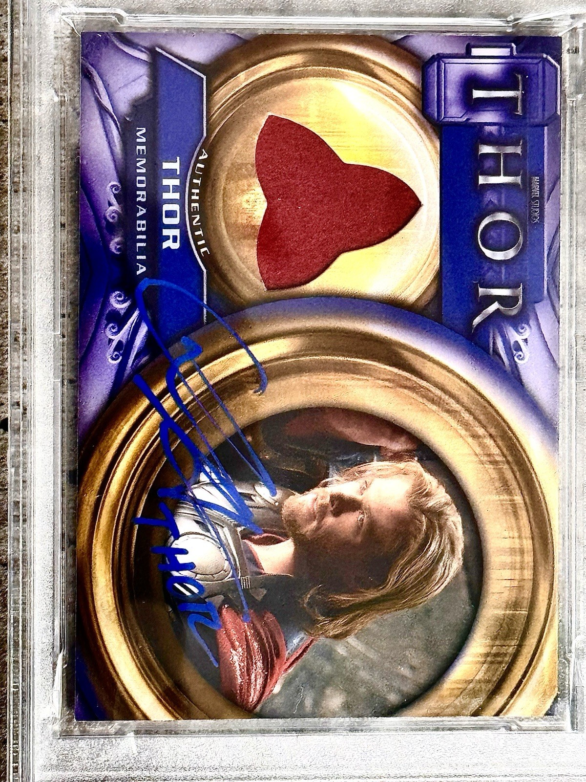 CHRIS HEMSWORTH HAND SIGNED THOR 2011 MCU COSTUME CARD UD PSA AUTO 9 SUPER RARE view 2