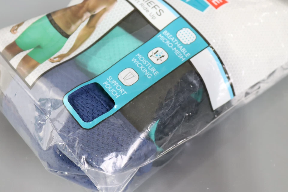 Men's Fruit of the Loom Signature 4-pack Stretch Micro-Mesh Boxer Brief - Small - Image 3 of 4