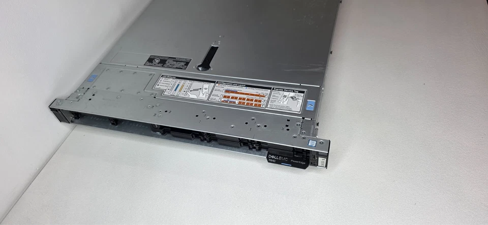 Dell PowerEdge R640 Intel Xeon Silver 2.2GHz 160GB No HDD PERC H330 Dual Power S - Image 3 of 4
