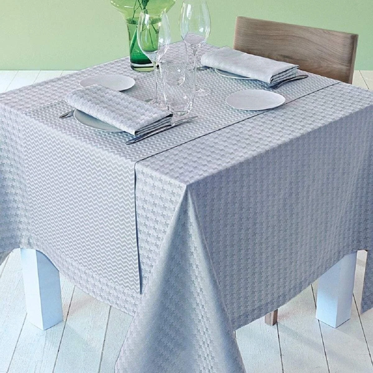Garnier Thiebaut Mille Venusta Tablecloth