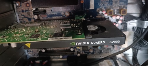 HP Z440 I-XEON E5-1650v4 @ 3.60Ghz 32GB RAM DDR4 1TB SATA NVIDIA QUADRO K2000 - Photo 3/7
