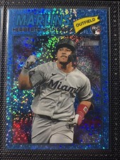 2026 Topps Heritage Chrome Light Blue Sparkle #323 Heriberto Hernandez (RC)