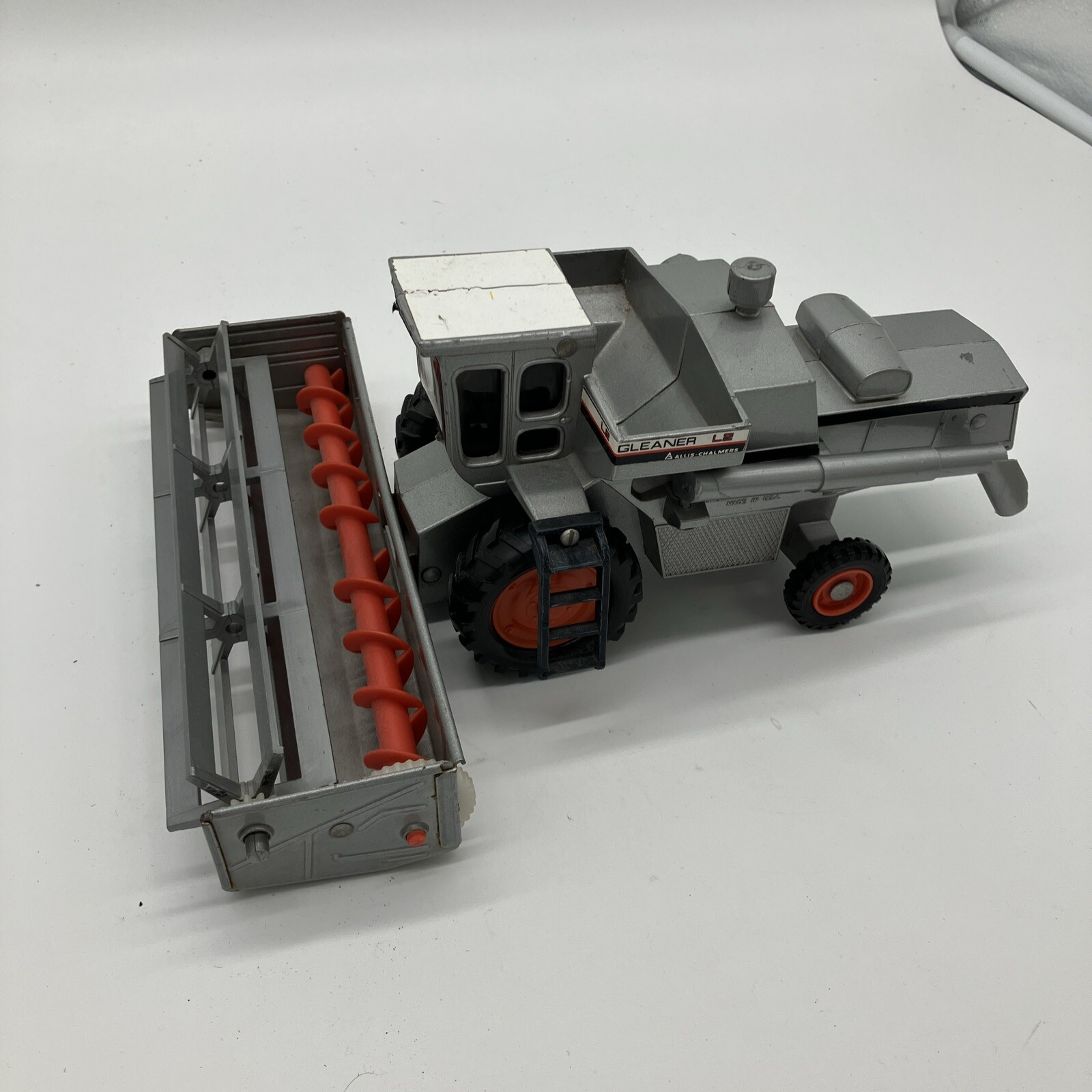 Picture 2 of 9