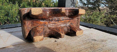 Antiker Holz Betelnusskasten stark gebraucht und getragen - Bild 8 von 12