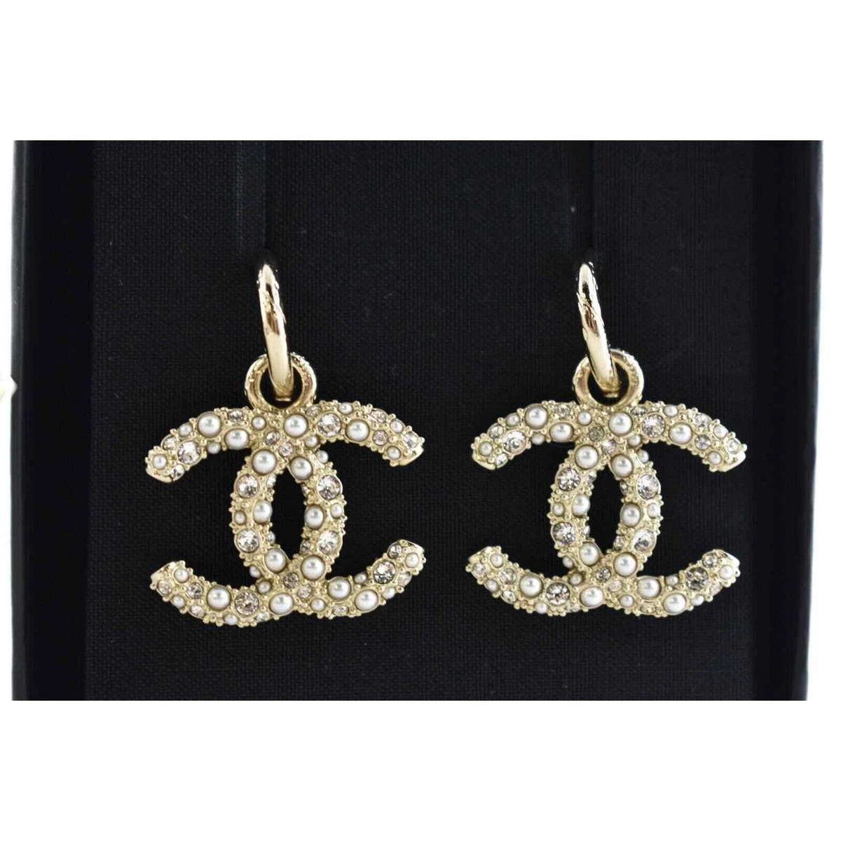 Chanel 20b earrings deals