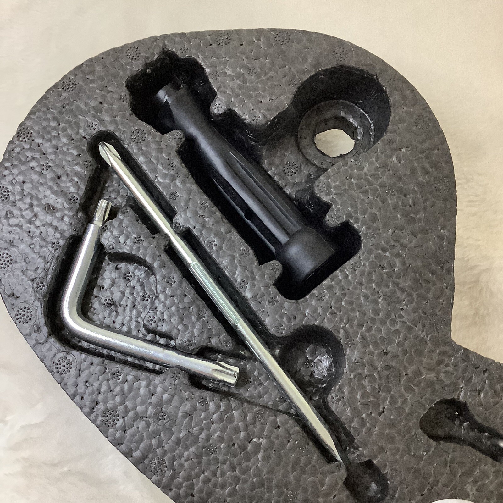 2013 - 2019 BENTLEY FLYING SPUR Spare Tire Kit Foam 3W0012113 OEM