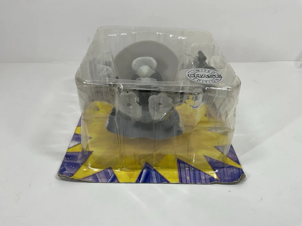 Funko Disney Afternoon Darkwing Duck Chase Limited Edition Action Figure MOC Foto 4 de 4