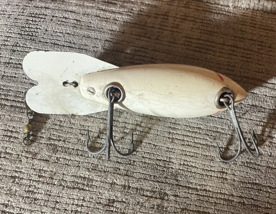 Bomber Lures 443 Vintage Fishing Lure Box Insert Green Shad - Image 2 of 4