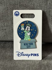 Disney Parks New York Times Square Exclusive Mickey Mouse Liberty NYC Pin NWT