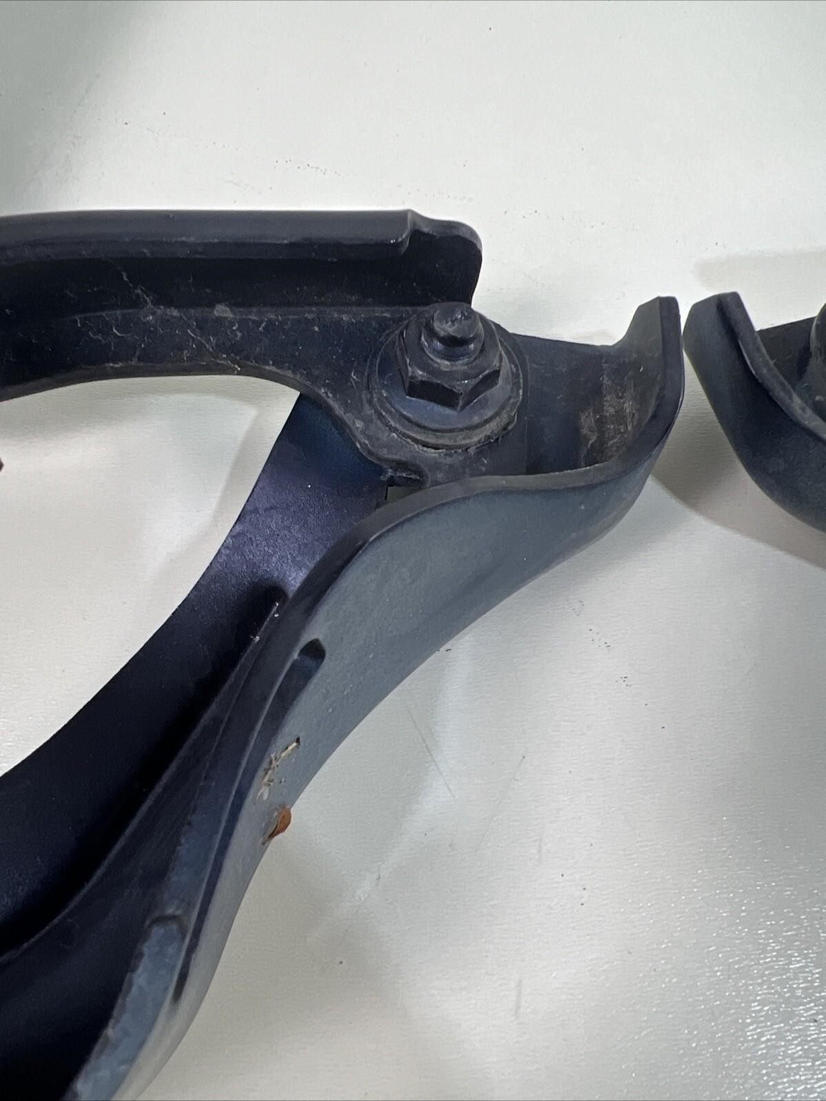 14-23 MASERATI QUATTROPORTE FRONT HOOD HINGE MOUNT SUPPORT BRACKET PAIR OEM