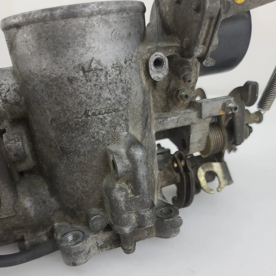 Conjunto de válvula de carrocería de acelerador de tracción Lexus LS400 1997 8963250020 OEM Foto 3 de 4