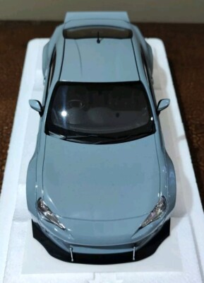 AUTOart 1/18 Rocket Bunny 86 Concrete Gray / Black Wheel AUTOart 1/18 Rocket Bunny 86 Concrete Gray / Black Wheel