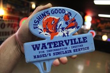 RARE 1950s SINCLAIR  FISHING GOOD WATERVILLE STAMPED PAINTED METAL TOPPER SIGN