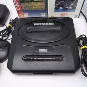 Sega Genesis - MK 1631 Console - w/ 2 Controllers & 2 Games WORKS GREAT