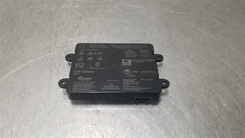 20 2020 凯迪拉克 XT6 原始设备制造商通信无线充电器模块 13529205 — 第 2/4 张图片