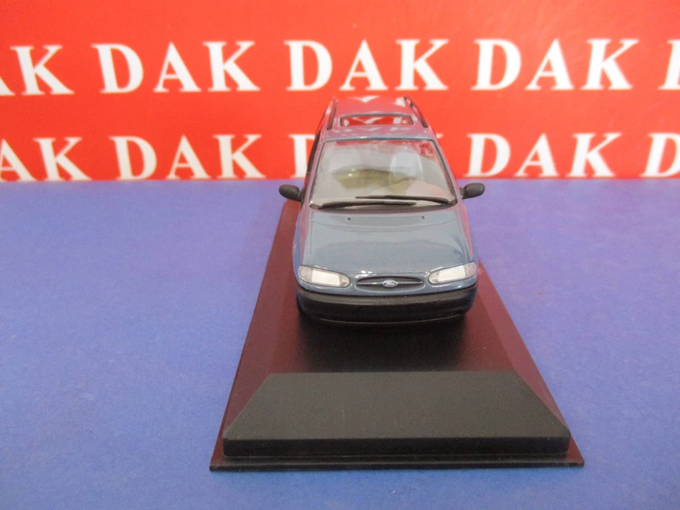 Die cast 1/43 Modellino Auto Ford Galaxy Light Blue 1996 by Minichamps - Immagine 3 di 4