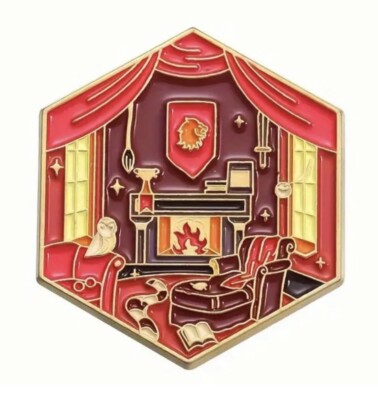 Harry Potter Gryffindor Common Room Pin Badge-gift-stocking filler-Christmas