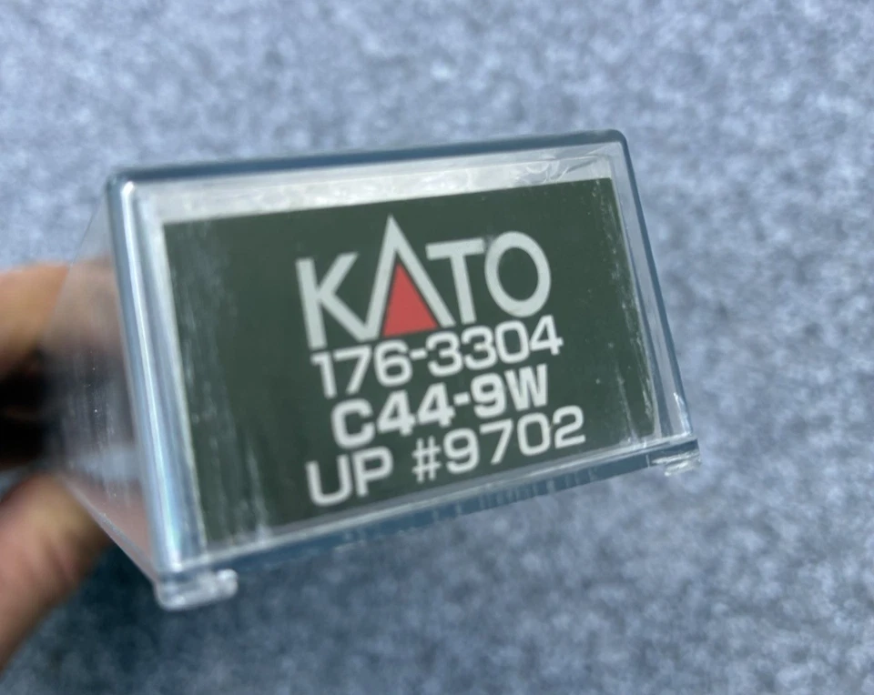 KATO N SCALE LOCOMOTIVE 176-3304 C44-9W UNION PACIFIC #9702 - NEW IN BOX - Image 2 of 4