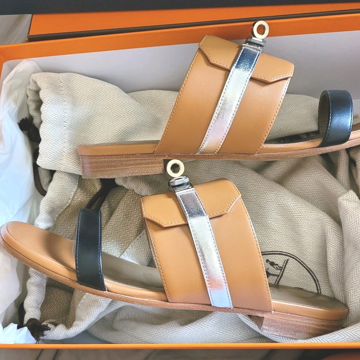 ✨️HERMÈS✨️ AVENUE SANDALS 37 GOLD BLACK SILVER PHW NEAR