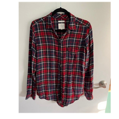 American Eagle Plaid Flannel Button-Up Shirt