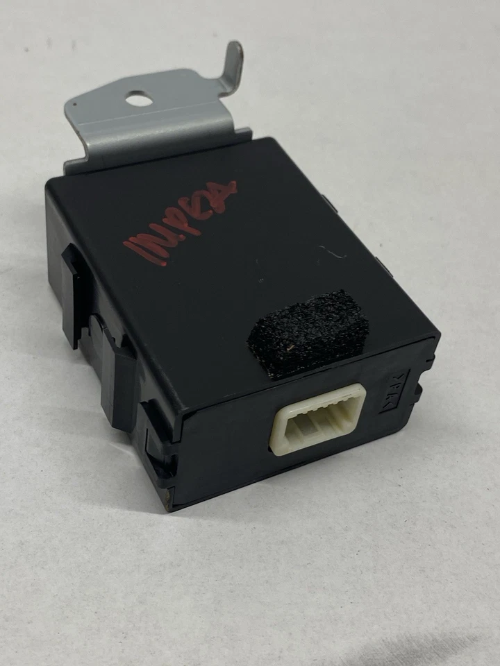 2016 Subaru Impreza Sedan Keyless Entry Control Unit 88035FJ052 - Image 3 of 4