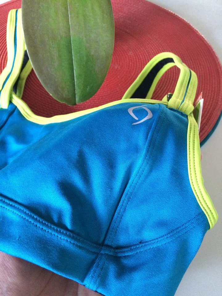 NWT RARE MOVING COMFORT blizzard FIONA 30B SPORTS BRA yoga TRAINING high impact - Image 2 of 4