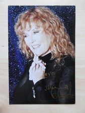 Petula Clark autograph signed 10x15 cm picture