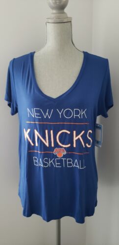 Women's 5th & Ocean by New Era Royal New York Knicks NBA VNECK T-Shirt -LARGE - Picture 1 of 6