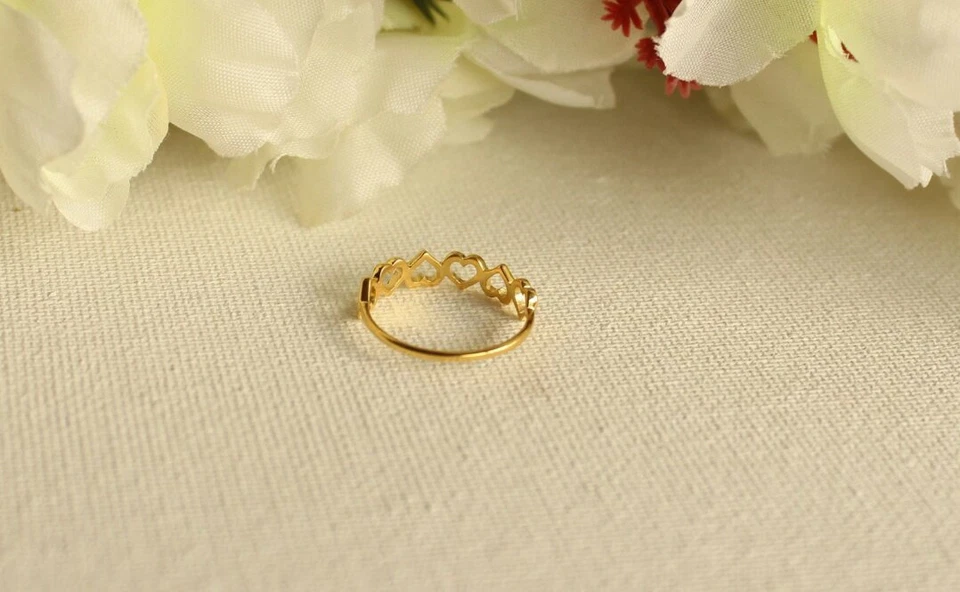 14k Solid Gold Heart Designer Eternity Ring Band Couples Ring Anniversary Ring. - Image 3 of 4