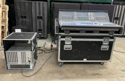 Soundcraft Vi2000 Live Digital Mixing System with Stage Rack and