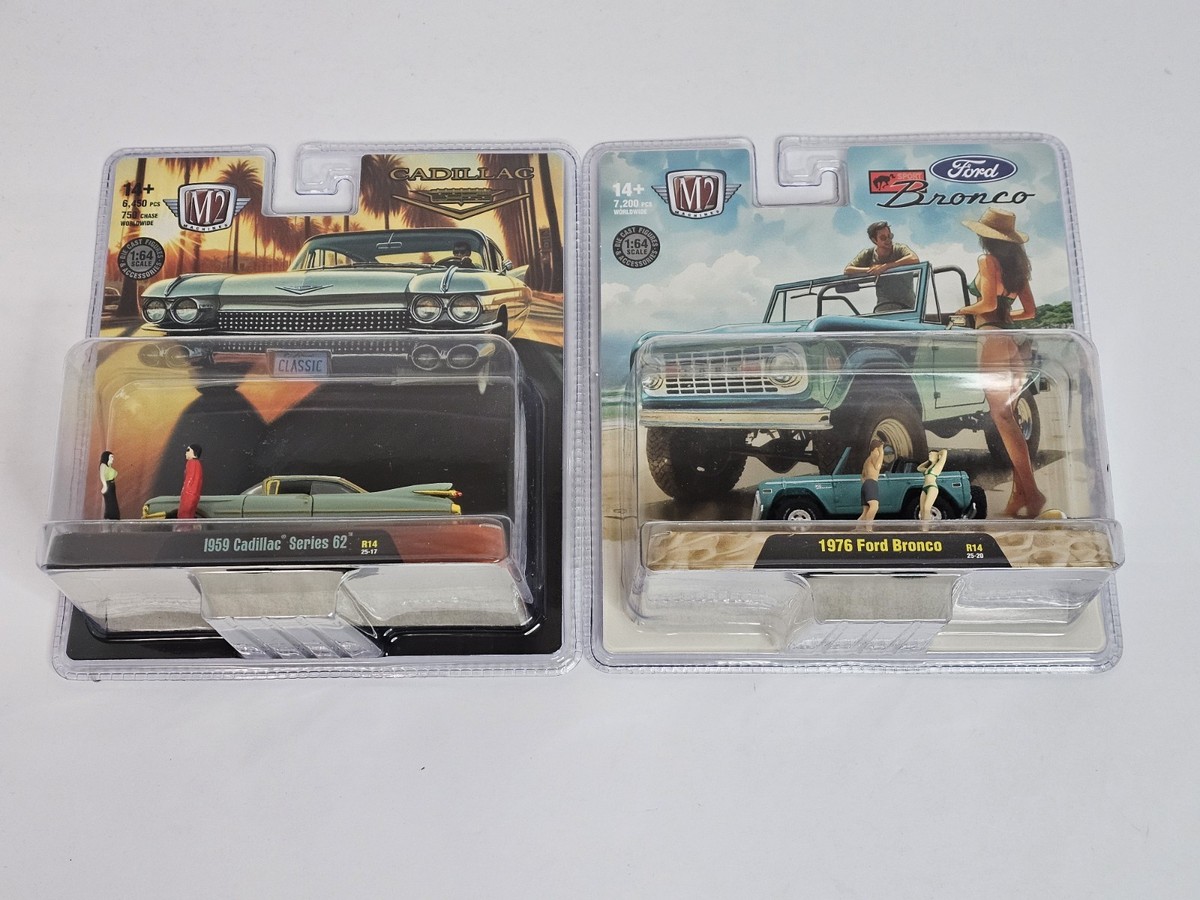 M2 Machines 1959 Cadillac Series 62 Diorama Chase 1/750 + '76 Ford