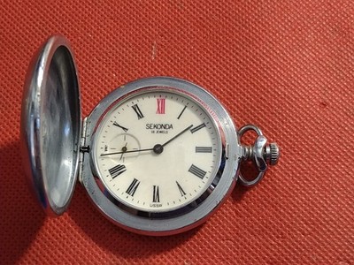 Vintage Sekonda 18 Jewels USSR Mechanical Pocket Watch, Grouse Design.