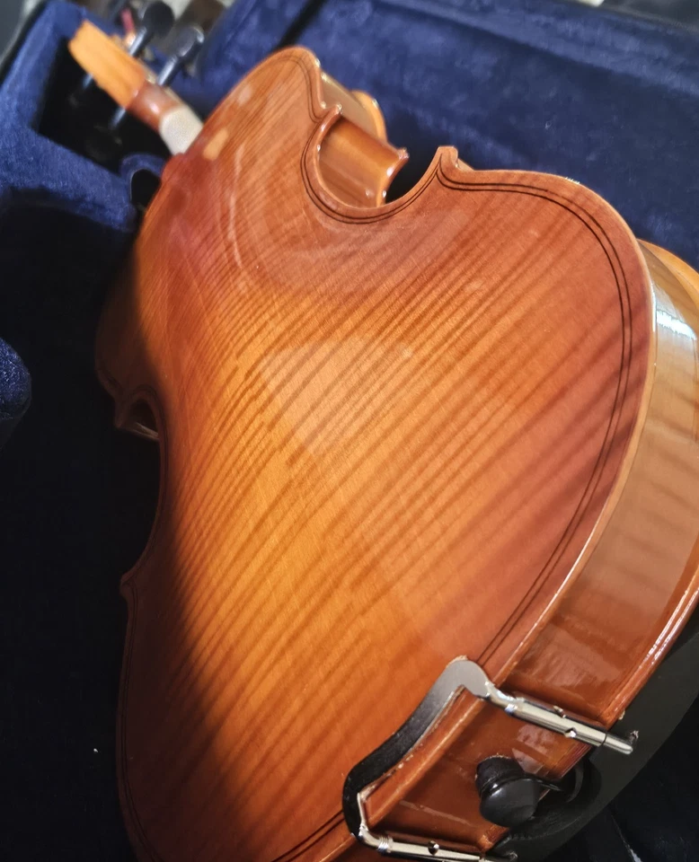 VIOLINS-BANKRUPTCY- NEW ADULT 4/4 FLAMED SOLID CONCERT VIOLIN/FIDDLE-GERMAN - Image 2 of 4