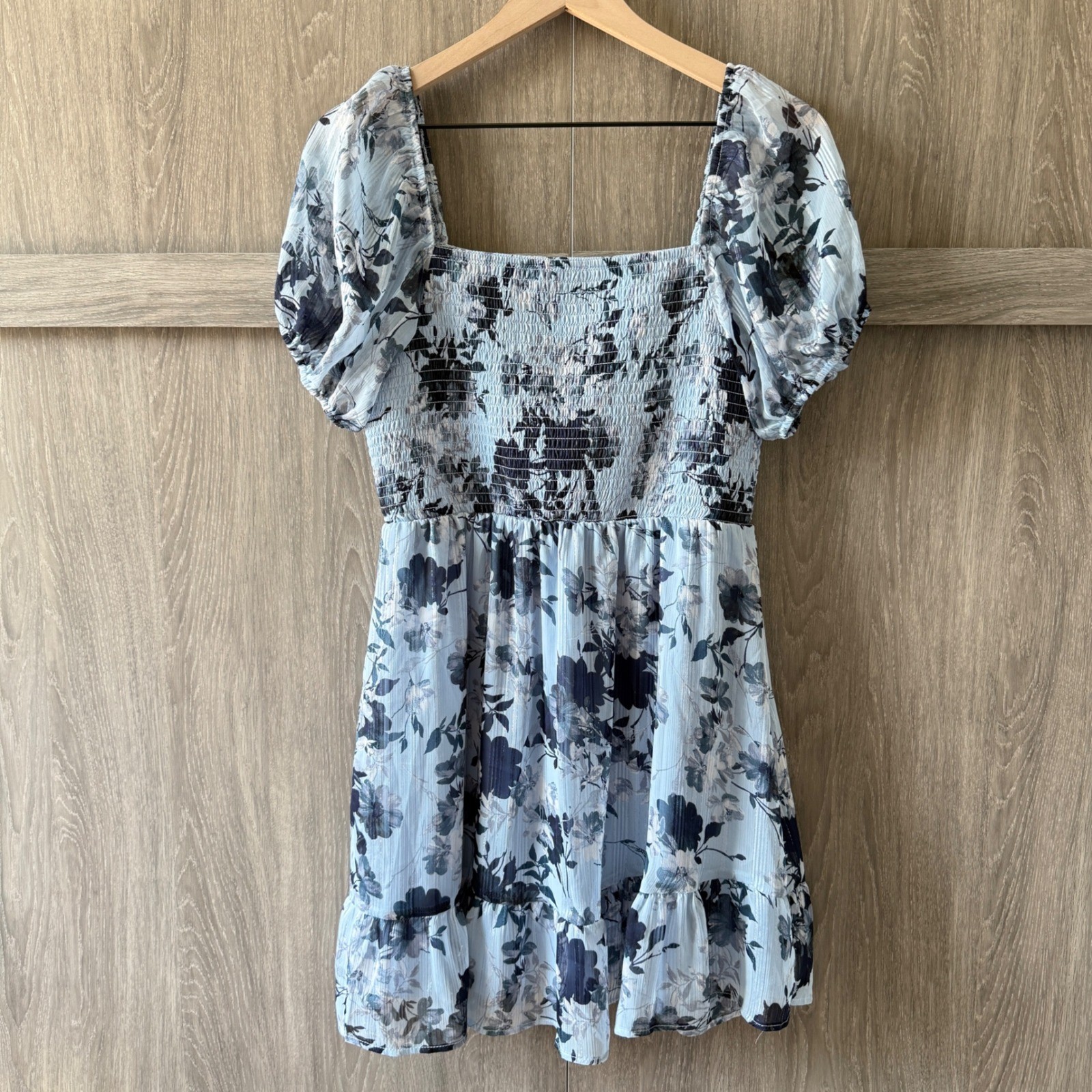 Francescas Mi Ami Mini Dress Womens Large Blue Floral Smocked Puff Sleeve