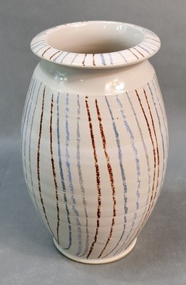 ARTIST Signed STUDIO POTTERY Hand Crafted STRIPED VASE