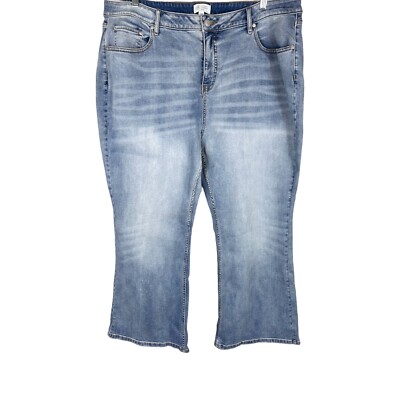 Candace Cameron Bure Petite Pacific Denim Flare Jean Malibu Light Wash 22WP Size