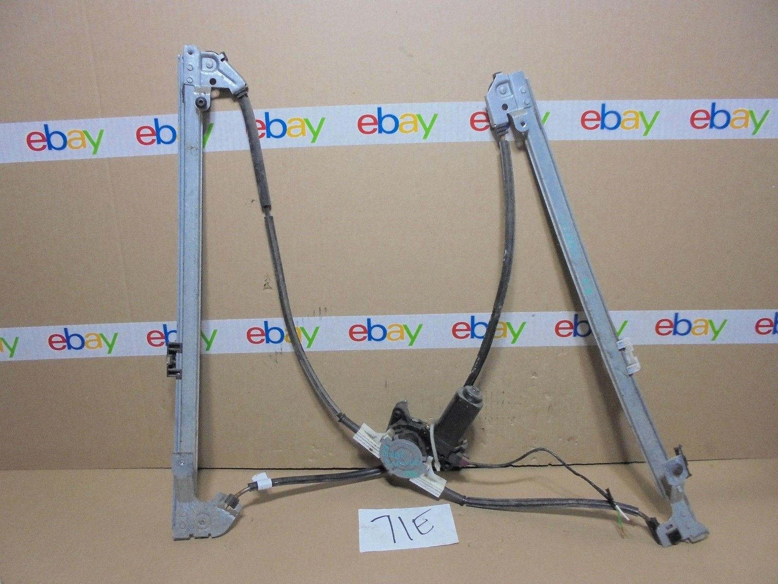 2000 Dodge Caravan FRONT PASSENGER Side Window Regulator W/ Motor #71-E