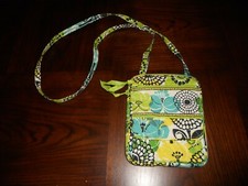 Vera Bradley purse MINT cond crossbody