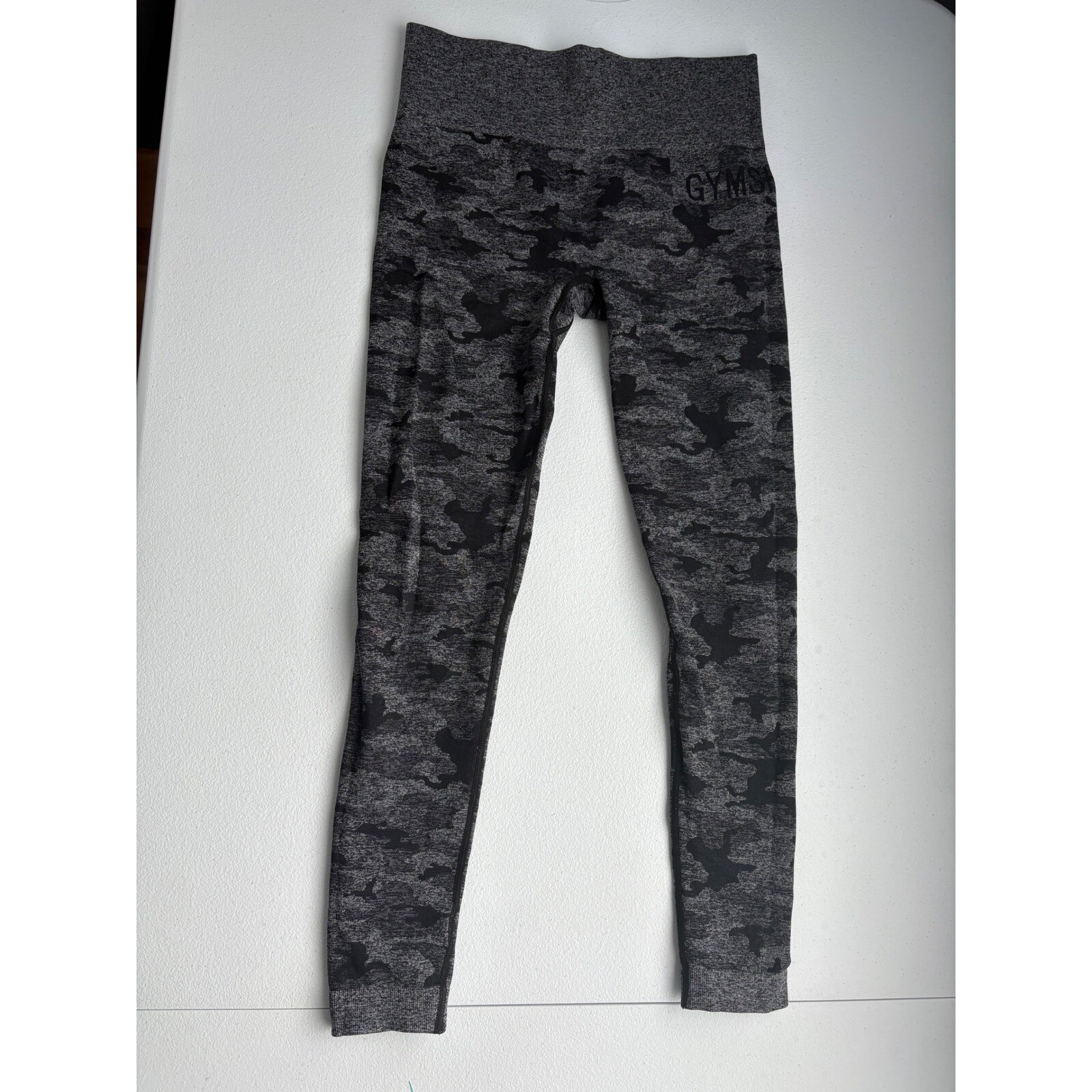 Gymshark High Waisted Camo Seamless Leggings for Workout Fitness Gym in Gray Size M