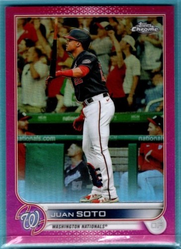 Juan Soto [Red Refractor] #129 2022 Topps Chrome card