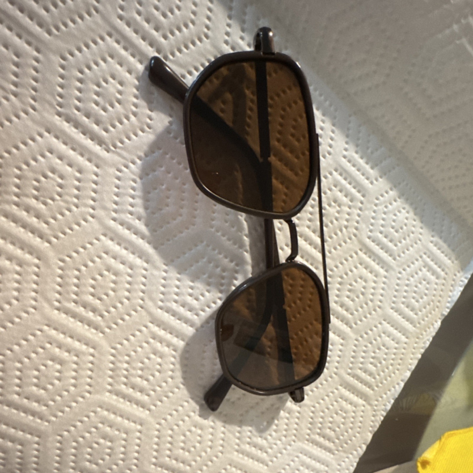 Men's Rectangle Brown Plastic Frame Sunglasses So… - image 1
