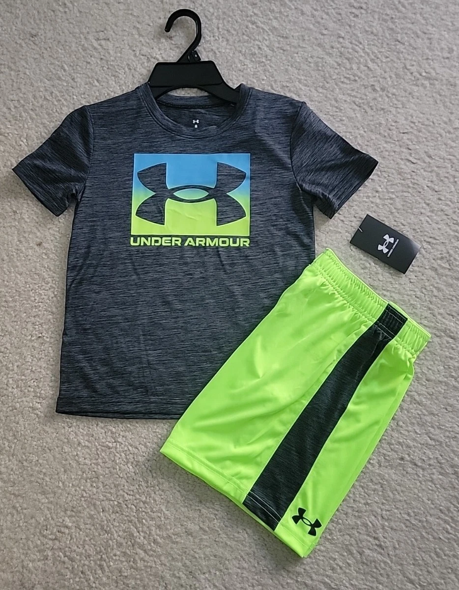 Under Armour Boys Outfit Size 4