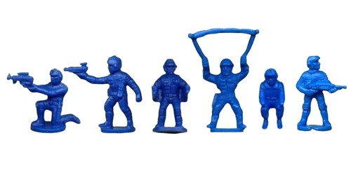 Bluebird Zero Hour ARMY SOLDIER FIGURES Loads to choose - Vintage 1980's Toys - Picture 5 of 18