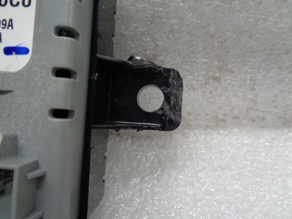 Jaguar XF 2009 módulo de control de refrigeración de calefacción del asiento delantero OEM AK2205344 Foto 3 de 4