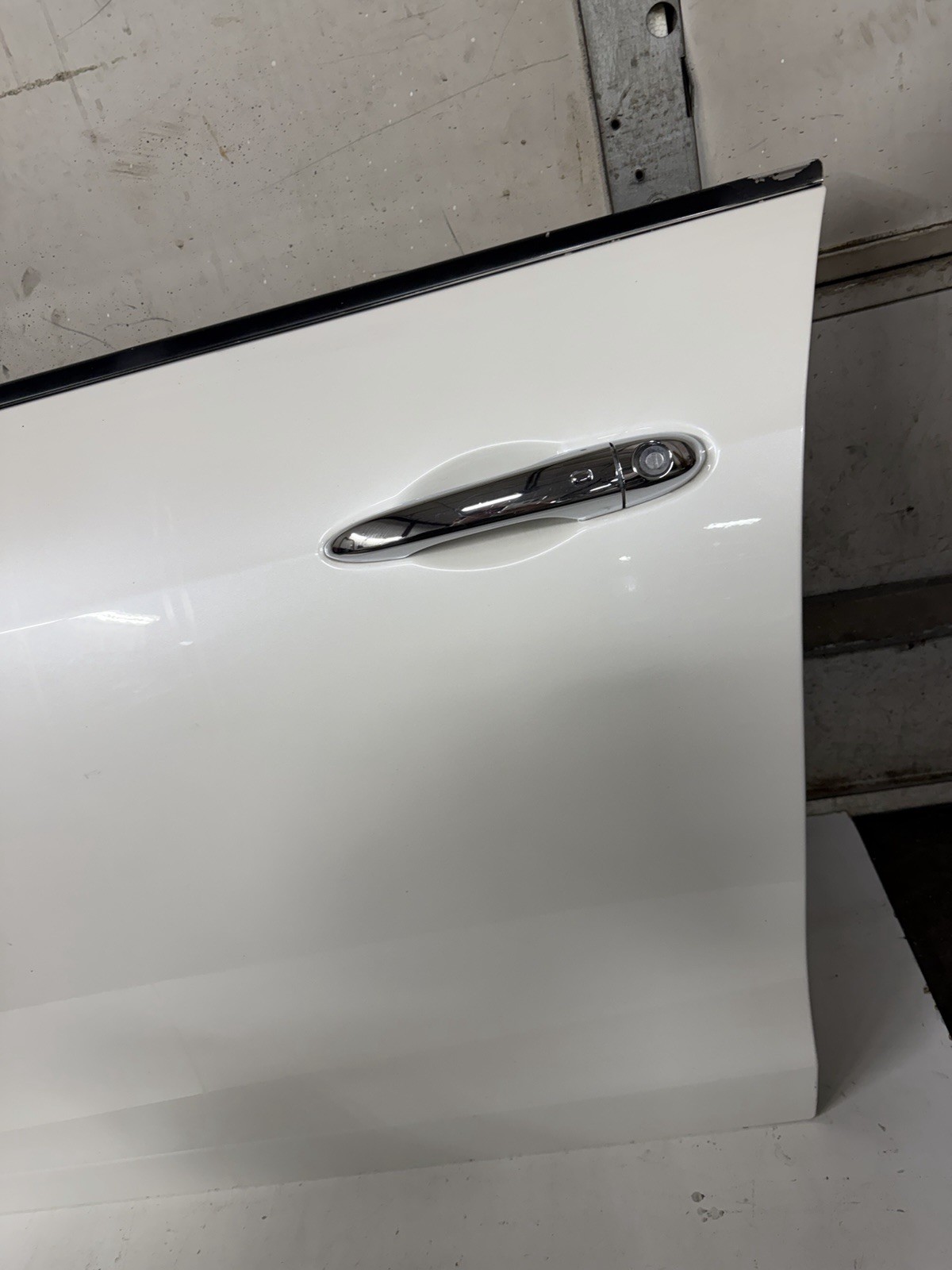 2014 - 2024 MASERATI GHIBLI FRONT LEFT DRIVER SIDE DOOR SHELL OEM WHITE 