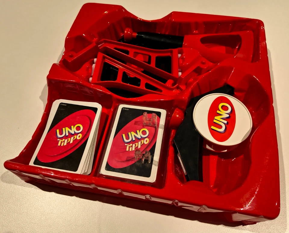Uno Tippo Card Game - Mattel (2009) - For Parts - 1 Tray Missing - Image 4 of 4