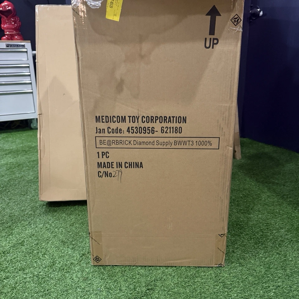 BEARBRICK x 钻石供应 1000% 全球巡回赛韩国限量版 — 第 4/4 张图片