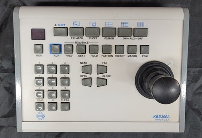 PELCO KBD300A INDUSTRIAL PTZ CONTROLLER KEYBOARD JOYSTICK 1.5W 50/60H 12V
