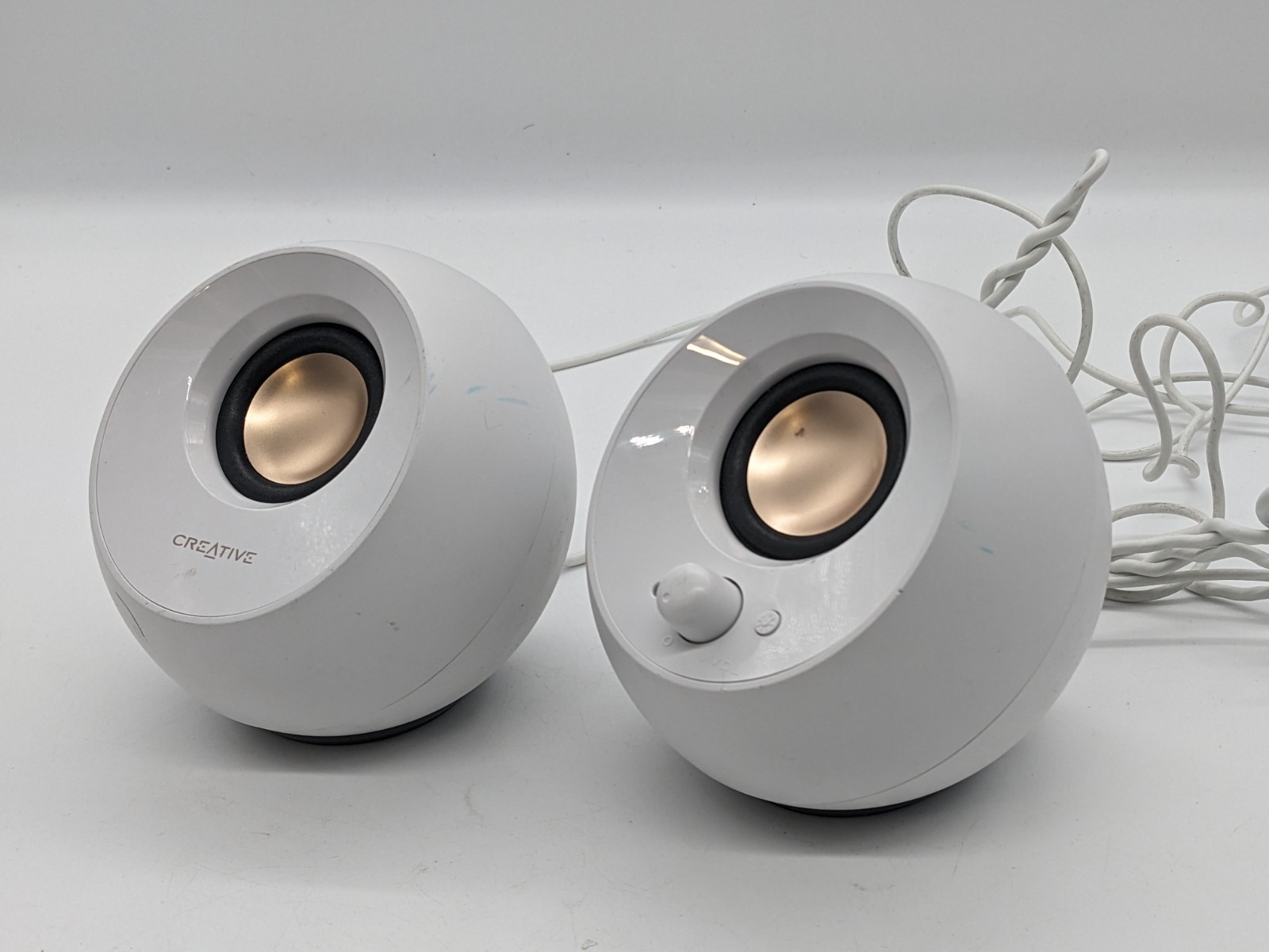 FAULTY Creative Pebble speakers modern 2.0 USB-powered compact system white READ