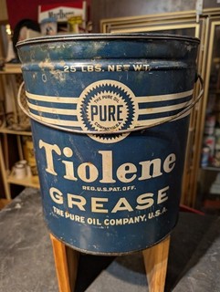Vintage Original Pure Oil Company Tiolene 25 Pound Universal Joint Grease Can